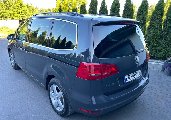 Volkswagen Sharan cena 49900 przebieg: 215000, rok produkcji 2014 z Sztum małe 232